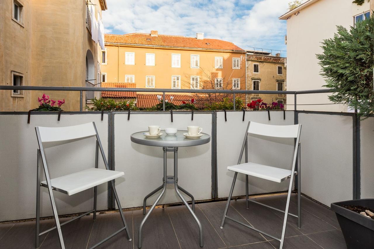 Fifi Apartment W. Parking In Old Town Ζαντάρ Εξωτερικό φωτογραφία