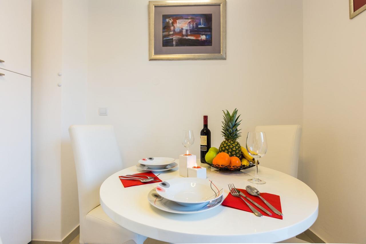 Fifi Apartment W. Parking In Old Town Ζαντάρ Εξωτερικό φωτογραφία