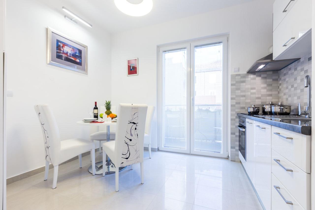 Fifi Apartment W. Parking In Old Town Ζαντάρ Δωμάτιο φωτογραφία